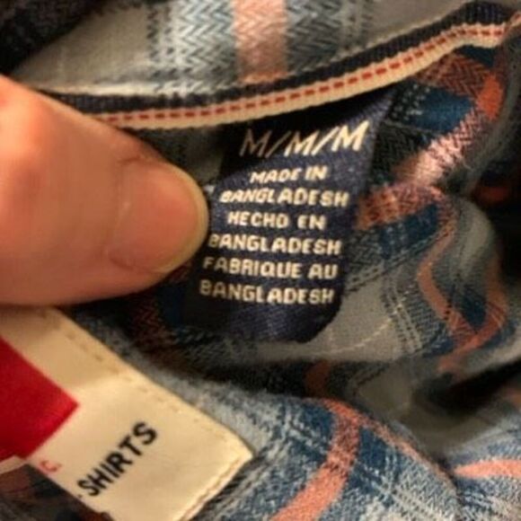 Wrangler Size Medium Blue Plaid Flannel Shirt - Picture 3 of 4